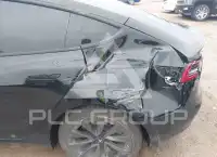 2022 Tesla Model 3 фото