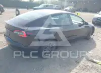 2022 Tesla Model 3 фото