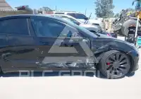 2022 Tesla Model 3 фото
