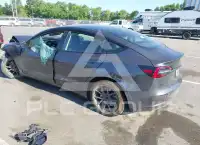 2022 Tesla Model 3 фото