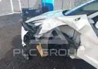 2022 Tesla Model 3 фото