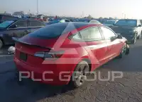 2022 Tesla Model 3 фото