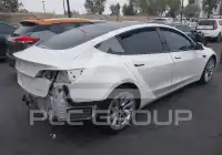 2022 Tesla Model 3 фото