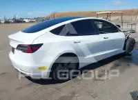 2022 Tesla Model 3 фото