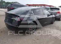 2022 Tesla Model 3 фото