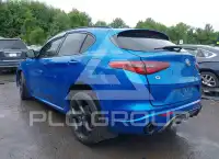 2022 Alfa Romeo Stelvio фото