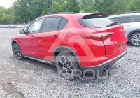 2022 Alfa Romeo Stelvio фото