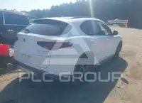 2022 Alfa Romeo Stelvio фото