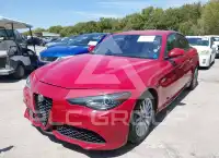 2022 Alfa Romeo Giulia фото