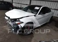 2022 Alfa Romeo Giulia фото