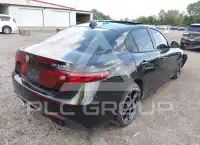 2022 Alfa Romeo Giulia фото