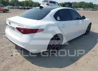 2022 Alfa Romeo Giulia фото