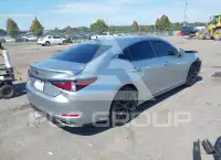 2022 Lexus ES350 photo