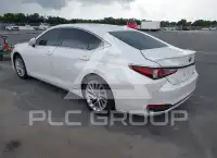 2022 Lexus ES300 фото