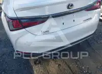 2022 Lexus ES300 photo