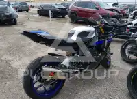 2022 Yamaha YZFR1 фото