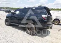 2022 Toyota 4 RUNNER фото