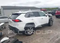 2022 Toyota RAV4 фото