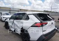 2022 Toyota RAV4 фото