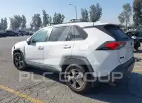 2022 Toyota RAV4 фото