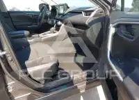 2022 Toyota RAV4 фото