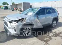 2022 Toyota RAV4 фото