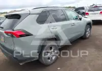2022 Toyota RAV4 фото