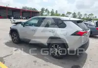 2022 Toyota RAV4 фото