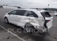 2022 Toyota SIENNA photo