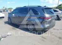 2022 Toyota SIENNA фото