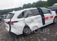 2022 Toyota SIENNA фото