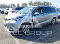 2022 Toyota SIENNA фото