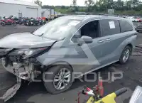2022 Toyota SIENNA photo