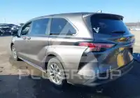 2022 Toyota SIENNA фото