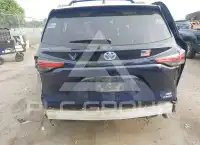 2022 Toyota SIENNA photo