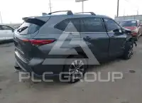 2022 Toyota Highlander фото