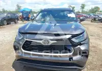 2022 Toyota Highlander photo