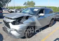 2022 Toyota Highlander фото