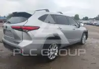 2022 Toyota Highlander photo