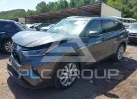 2022 Toyota Highlander фото