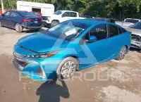 2022 Toyota PRIUS фото