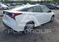 2022 Toyota PRIUS фото