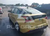 2022 Toyota PRIUS фото