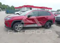2022 Toyota RAV4 фото