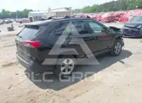 2022 Toyota RAV4 фото