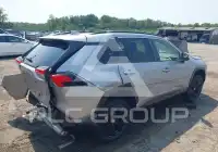 2022 Toyota RAV4 фото