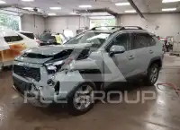 2022 Toyota RAV4 фото