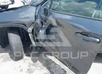 2022 Toyota RAV4 фото