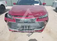 2022 Toyota AVALON фото