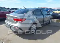 2022 KIA Rio фото